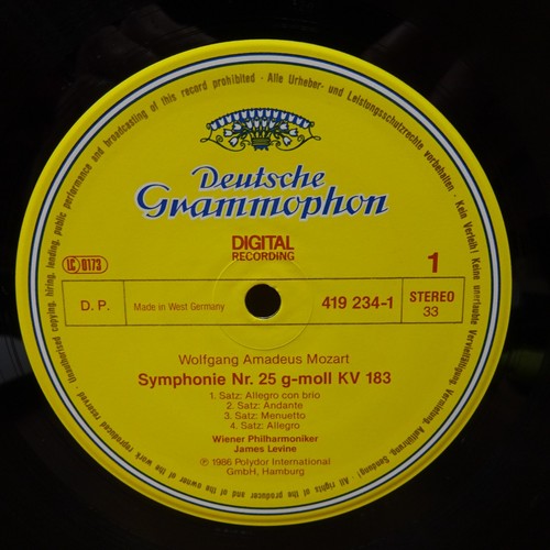 419 234 1 MOZART Symphonies no 25 26 27 VIENNA PHIL LEVINE DG STEREO LP EX - Picture 4 of 5
