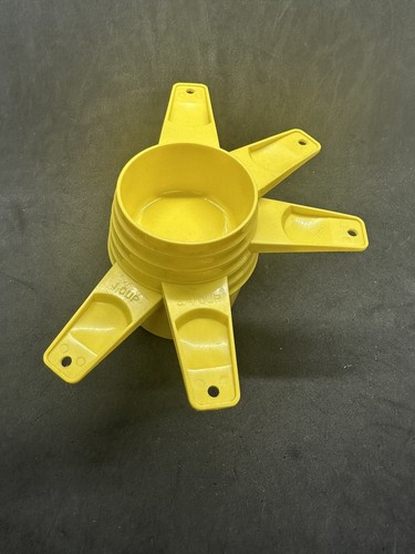 Vintage Tupperware Harvest Gold Yellow Nesting Measuring Cups Missing 1/4c - Picture 6 of 6