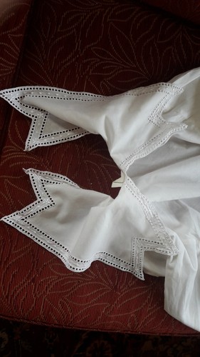 Kinderbluse mit Spitzenkragen Gr 128 - Bild 4 von 5