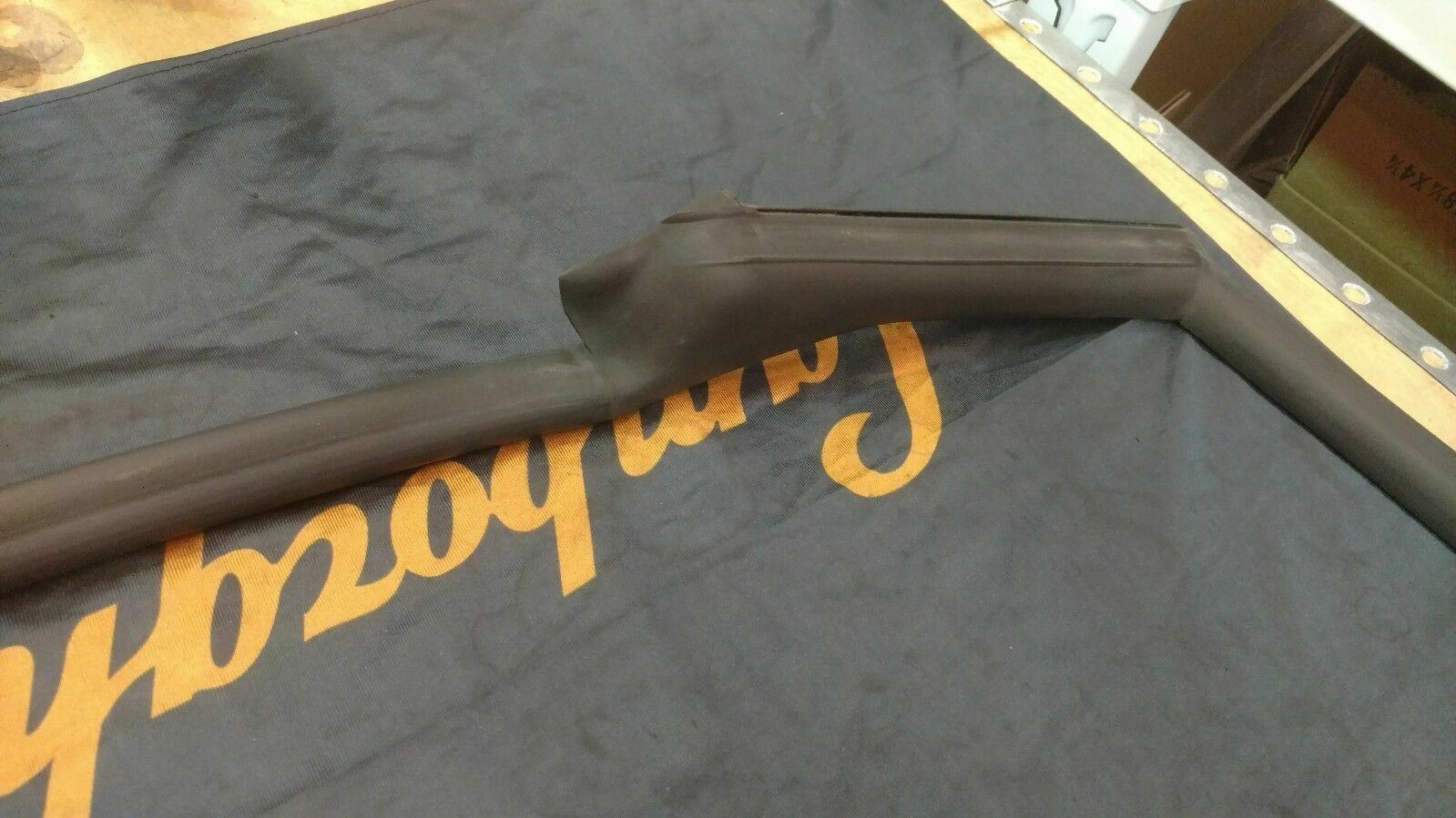 LAMBORGHINI GALLARDO LP560 PASSENGER RIGHT SIDE INNER GASKET SEAL OEM 400831708
