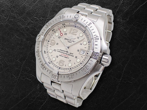 Breitling Superocean A17390 44 mm