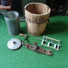 VTG White Mountain Husky Ice Cream Maker Mendota,Illinois READ DESCRIPTION 