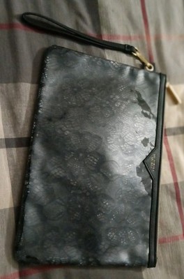 VS Victorias Secret Black Clutch Purse Makeup Bag Zipper Pouch 