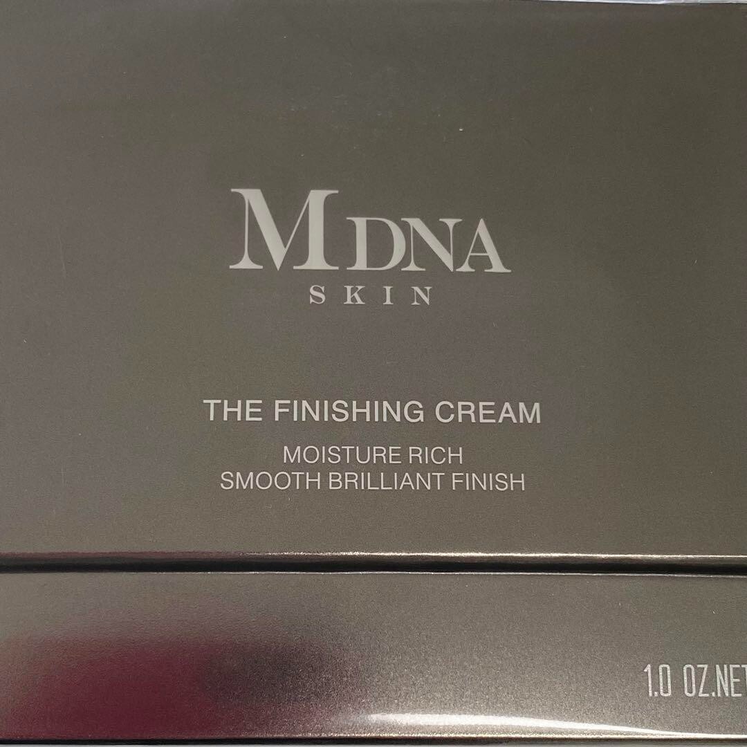 MDNA SKIN The Finishing Cream 30g Firmness and Moisture NEW MDNA SKIN The Finishing Cream 30g Firmness and Moisture NEW