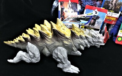 YOUR CHOICE ULTRAMAN MONSTER KAIJU Bandai MADEinJAPAN discontnud