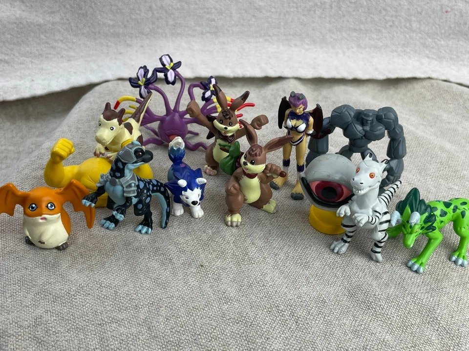 Minifigura Monster Rancher Lote de 13 Figuras PVC 1999 Playmates Vintage T.C.D.T Foto 4 de 4