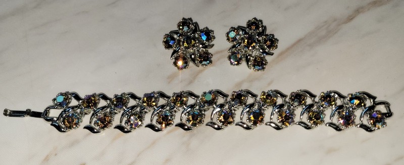 Vintage B.S.K Iridescent AB Aurora Borealis Crystal Clip Earring Bracelet Set