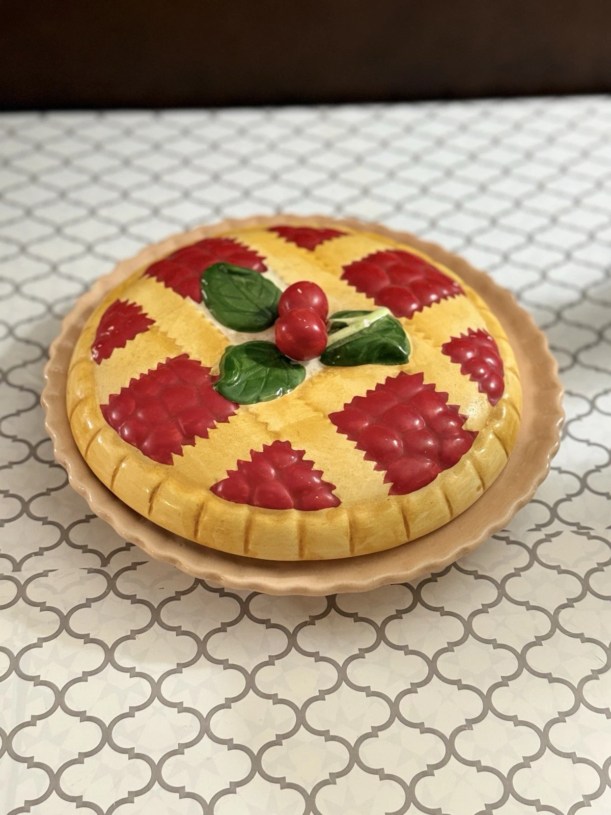 Vintage Ceramic Pie Dish with Lid Fruit Design Candy Dish Kitchen Decor
Opens in a new window or tab