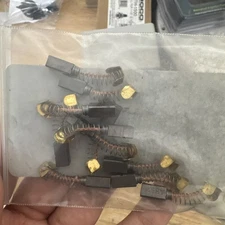 Furuno Brush Carbon F/D8G-516 Dc24V 19012510 QTY 2