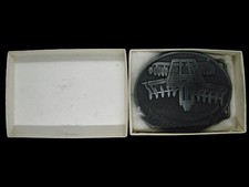 TI03131 NOS VINTAGE 1985 ARTS WAY FARM EQUIPMENT ADVERTISEMENT BELT BUCKLE
