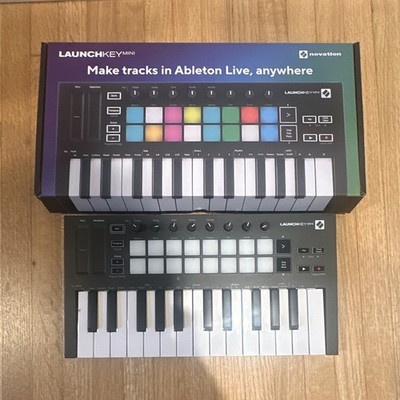 Novation Launchkey Mini MK3 25-Key MIDI Keyboard