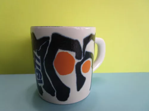 VINTAGE ROYAL COPENHAGEN DENMARK FAJANCE ANNUAL COFFEE CUP/MUG 1977