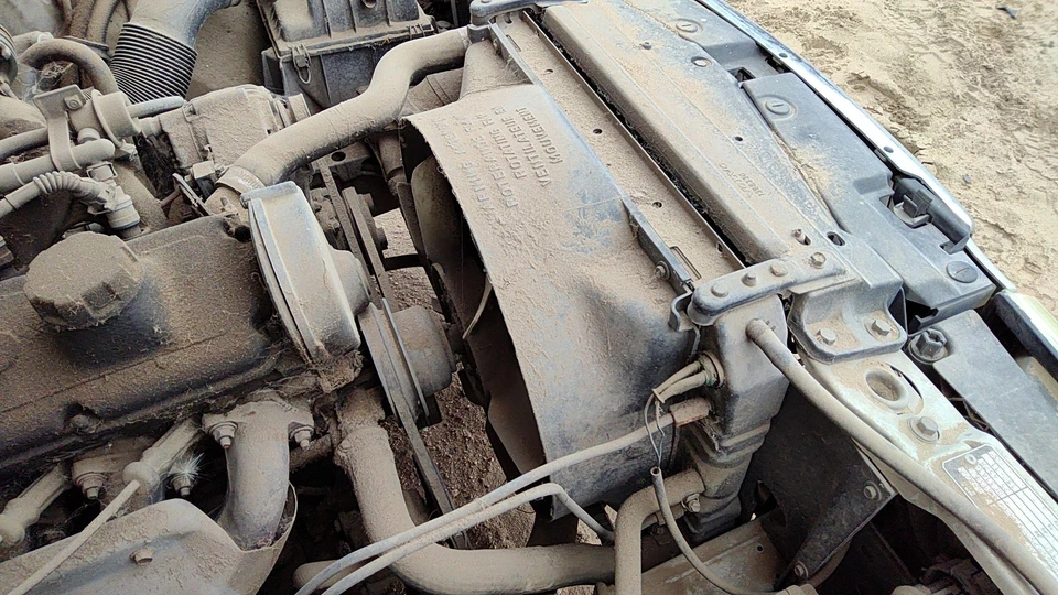 1991 年沃尔沃 740 散热器冷却风扇罩 Oem 塑料外壳 B230f — 第 3/4 张图片