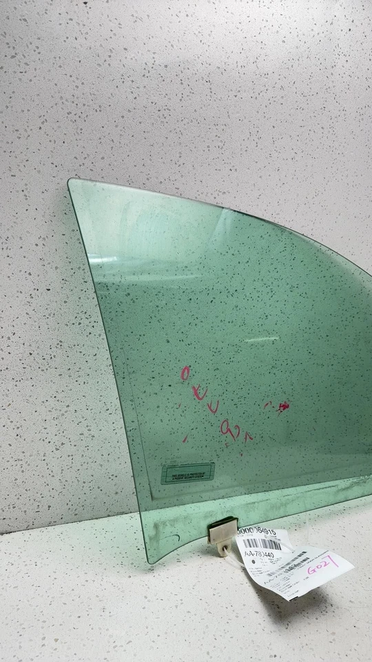1999-2005 Pontiac PONTIAC GRAND AM Right Front Door Glass Foto 2 de 4