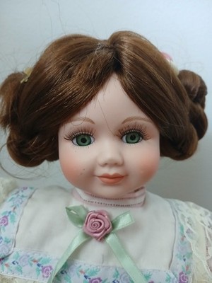 No Brand Porcelain Vintage Doll Good Condition Clip Broken Shoes Damaged