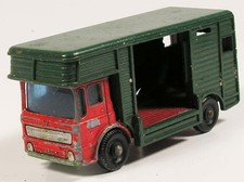 MATCHBOX 17 AEC HORSE BOX VINTAGE LESNEY SCRAPYARD SPARES CCH