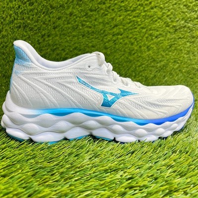 Mizuno Wave Sky 8 Womens Size 7 White Blue Athletic Running Shoes Sneakers
