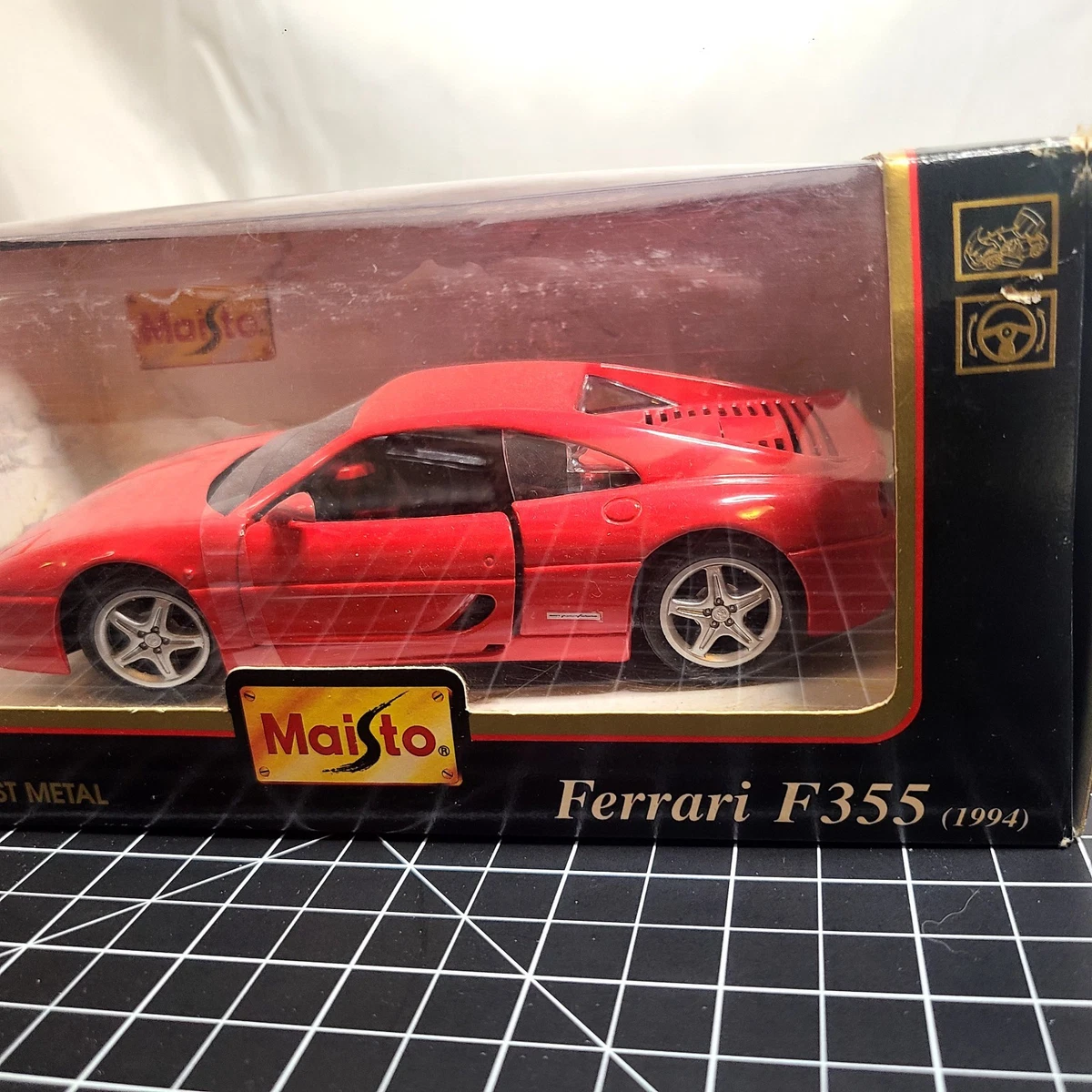 Maisto 1994 Ferrari F355 Red 1/24 scale Diecast