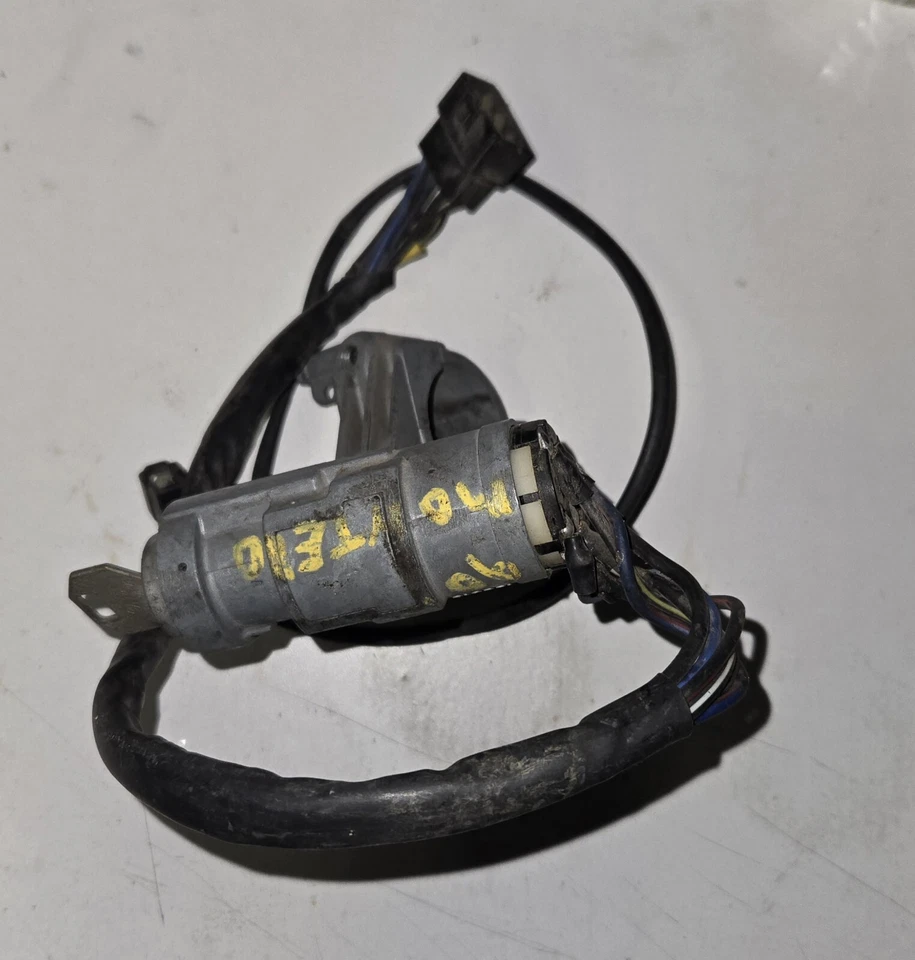 Cerradura de encendido OEM Mitsubishi Montero 84-90 otros ver Desc. Foto 4 de 4