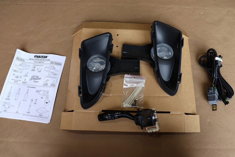 Комплект противотуманных фар 0000 8Z H01A 2003-2005 Mazda6 неспортивные от оригинального производителя - Изображение 2 из 4