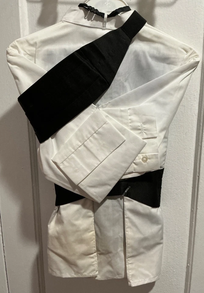 CAUDA SMOKING PRETA - Completo inclui casaco de cauda, calças, camisa, colete e gravata tamanho 8 - Imagem 3 de 4