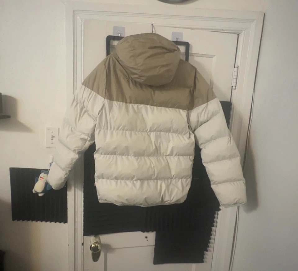 Chaqueta acolchada con capucha para hombre Nike Sportswear Storm-FIT Windrunner FB8185-247 S Foto 3 de 4