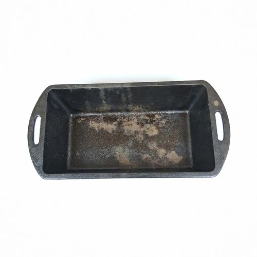 Vintage Lodge 4LP Cast Iron Bread Loaf Pan 4.5 x 8.5 Made USA