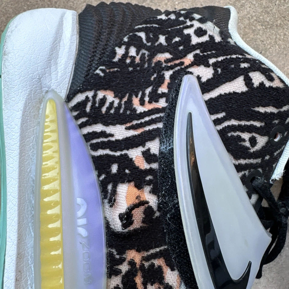 Size 11.5 - Nike KD 14 Black White - Image 3 of 4