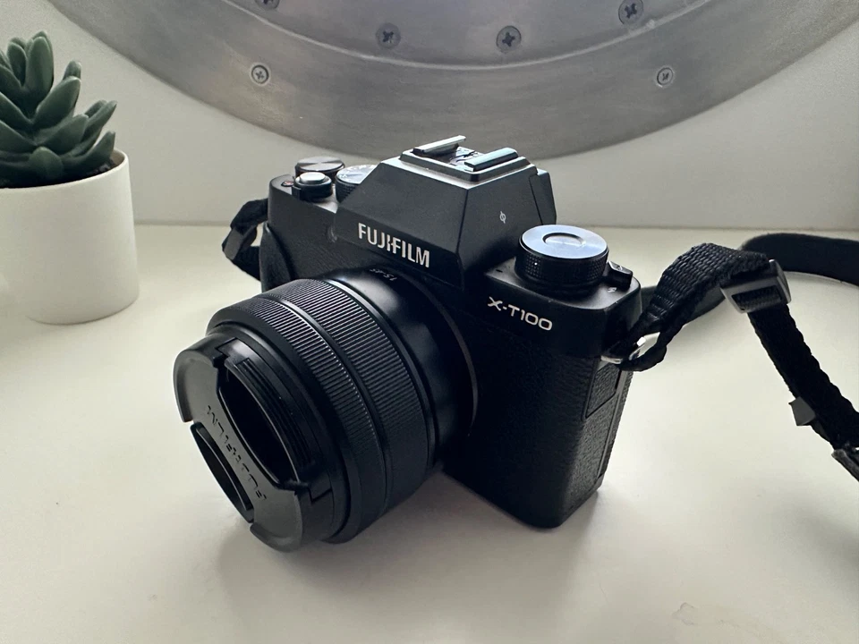 Fujifilm X-T100 24.2MP Digital Camera - Black (Kit with XC15-45mm F3.5-5.6..., photo 1 of 5