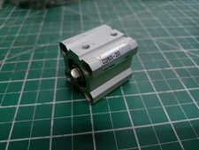 SMC CQ2B20-20D Double-Acting Pneumatic Compact Cylinder 20mm Stroke 20mm Bore