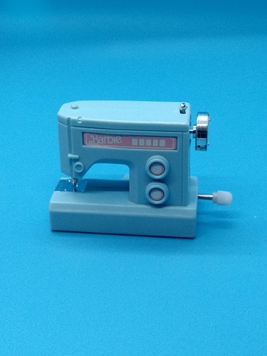 Vintage 1987 Barbie Action Accents Blue Wind Up Sewing Machine Working