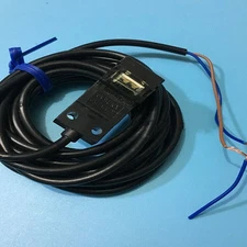 1PC New For sunx GXL-15HLU proximity sensor *tn