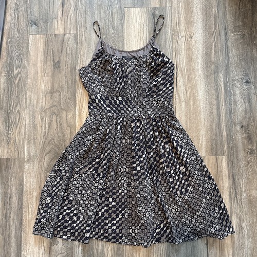 Banana Republic Vestito Trasparente Spaghetti Spalline Linea A Geometrico Taglia 2 P Petite - Foto 1 di 11