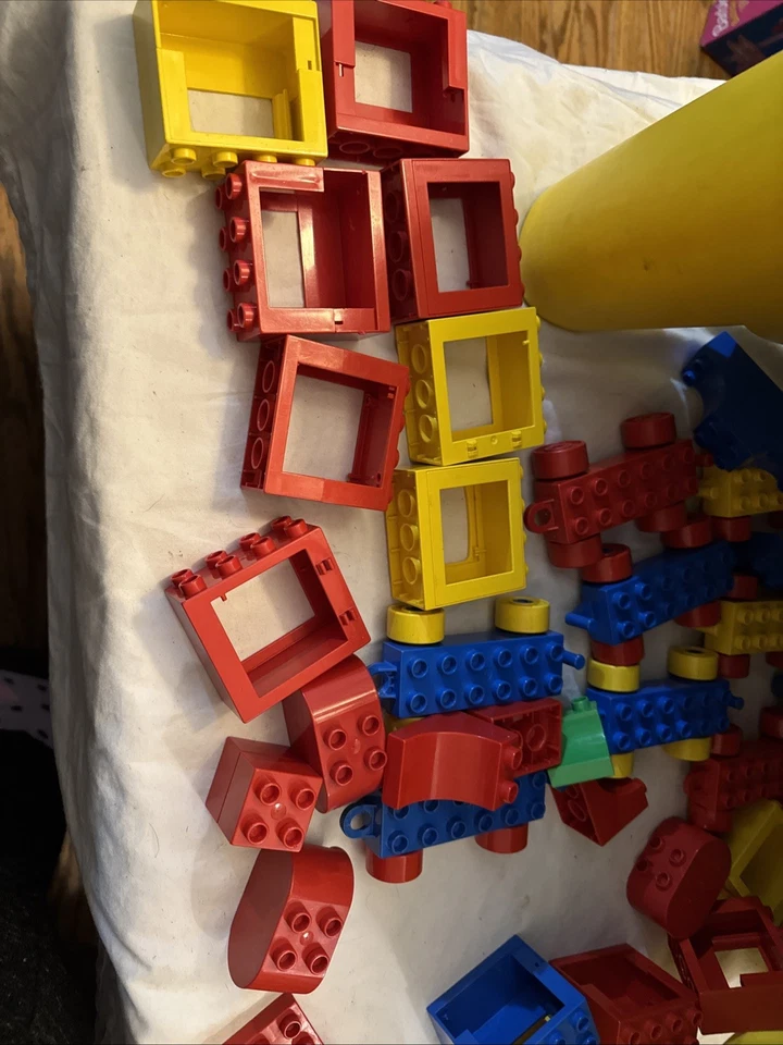 VTG 1998 Lego DUPLO Lap table Portable Desk STORAGE BINS 25x13x12 W/300+ PCS - Image 4 of 4