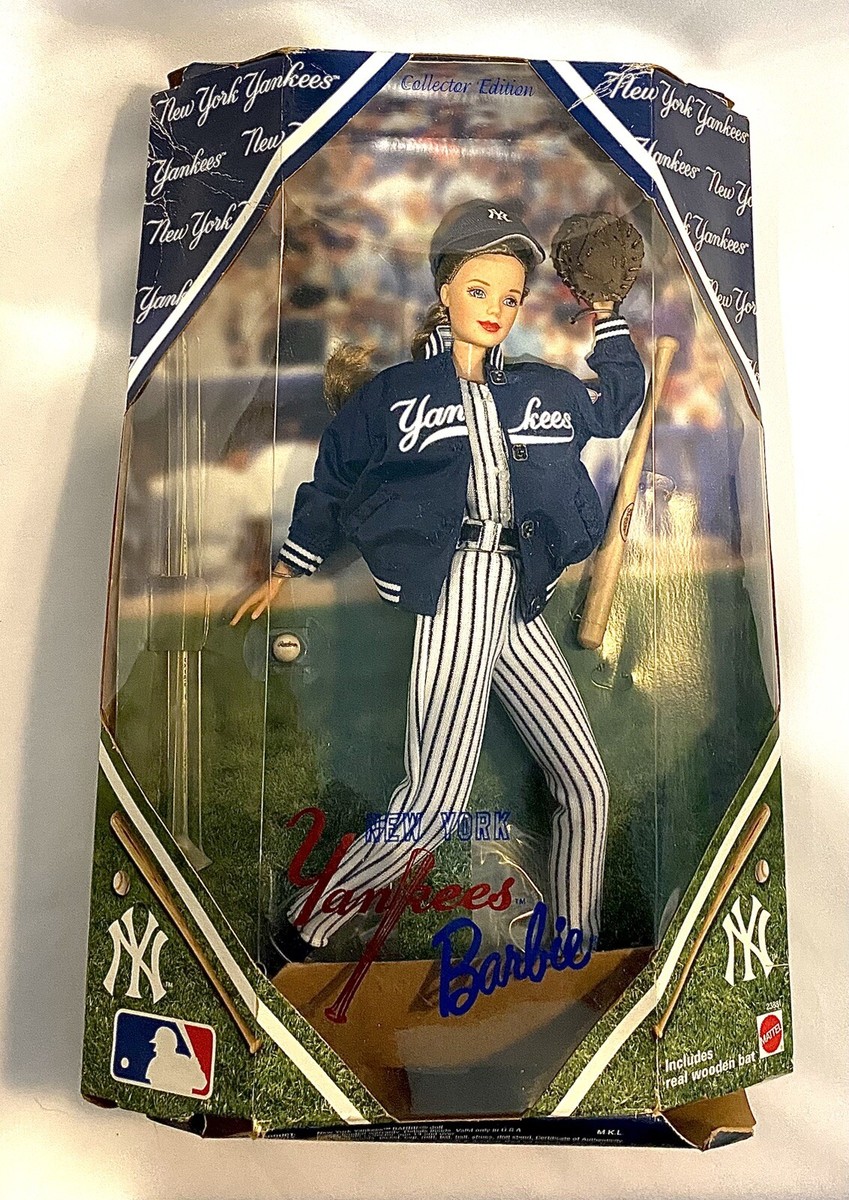 マテル Barbie バービー コレクターエディション ニューヨーク ヤンキース Major League Baseball Yankees 1999 Barbie Doll for sale