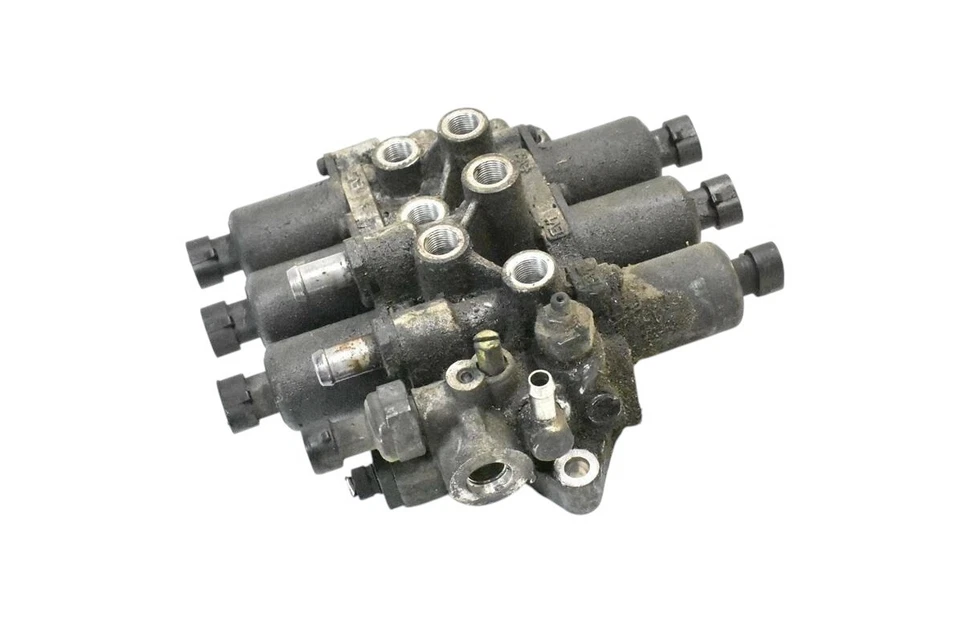 02-07 Maserati Coupe GT 4200 M138 F1 Bomba de engranajes hidráulicos de aceite de transmisión OEM Foto 4 de 4