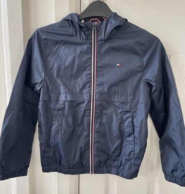 Tommy Hilfiger marineblau Jungen Hoody Reißverschluss dünne Regenjacke Größe 128 Alter 8 Jahre UVP 95 £