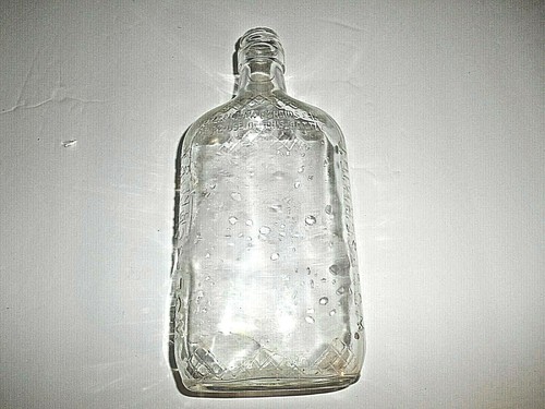 VINTAGE COLLECTIBLE WOLFSCHMIDT VODKA GLASS BOTTLE - EMPTY ONE PINT - Picture 8 of 8