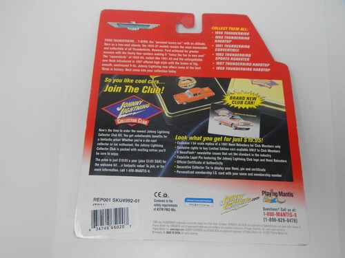 Johnny Lightning Thunderbird Ford 1962 Thunderbird Sports Roadster - Picture 4 of 4