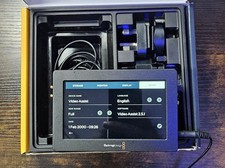 Blackmagic Video Assist 5  Monitor