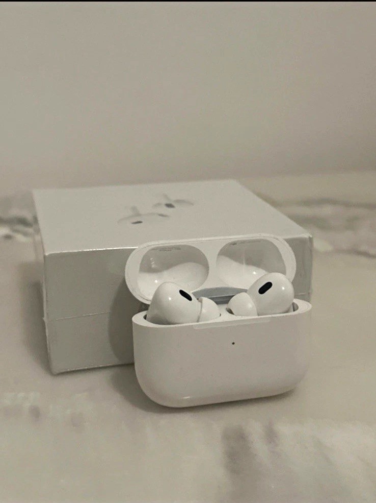 Apple AirPods Pro 2nd Gen In-Ear Earbuds, MagSafe USB-C Case, White MTJV3AM/A