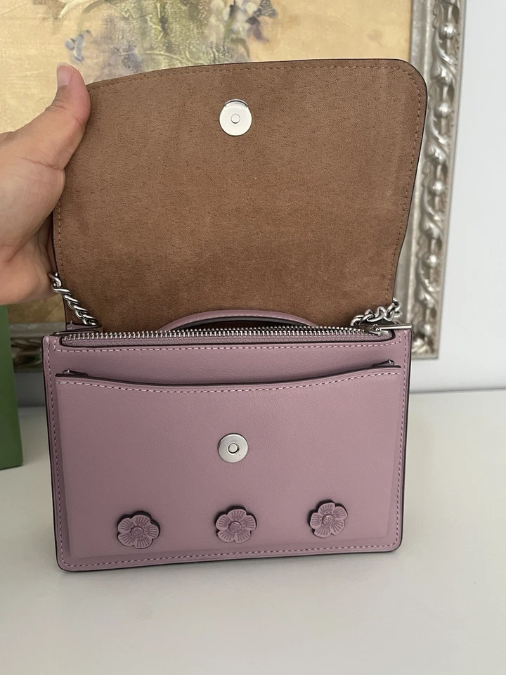 Bolso Bandolera Coach Mini Clare Cuero Con Apliques Florales Plateado Lila Nuevo con Etiquetas Foto 3 de 4