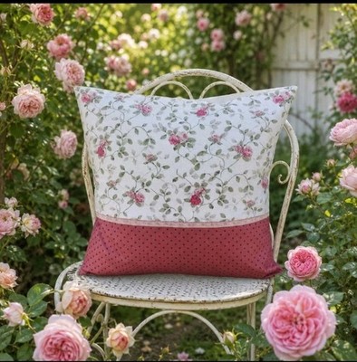 Rosen Kissenbezug, Kissenhülle,  Dekokissen Romantisch Shabbystyle Rosenstoff 