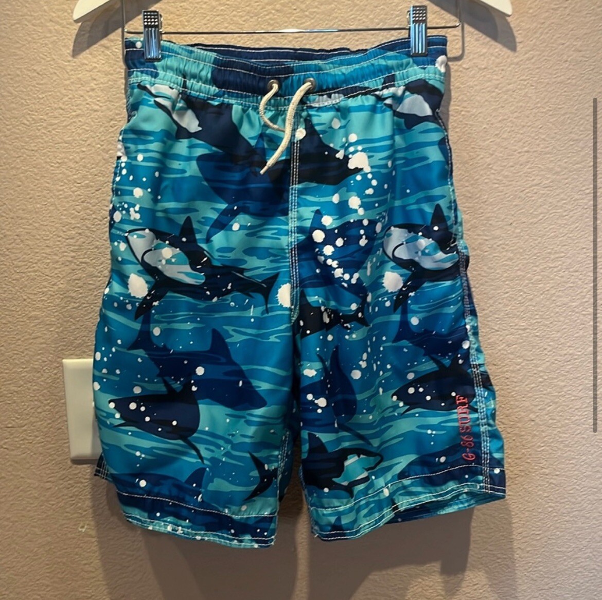 Picture 2 of 9