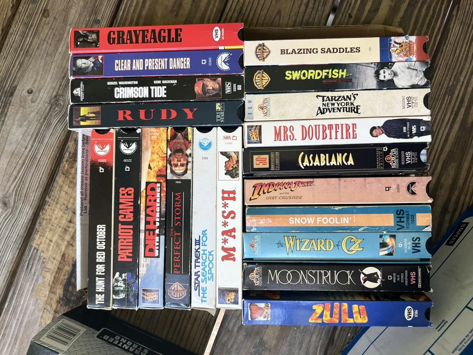 VHS Tapes Lot 10 Random Assorted Bulk Lot Tapes Comedy Horror Classic War Etc! - Image 2 of 4