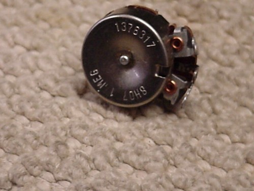 1963 Fender Jazzmaster CTS Dish Crater back 1 Meg Potentiometer Solid Shaft Pot - Picture 5 of 6