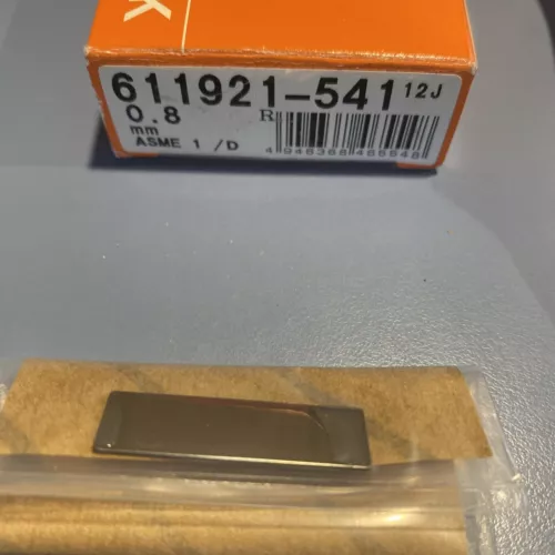 Sealed Mitutoyo Gauge Block With Paperwork Steel ASME 1 611921-541.    0.8mm
