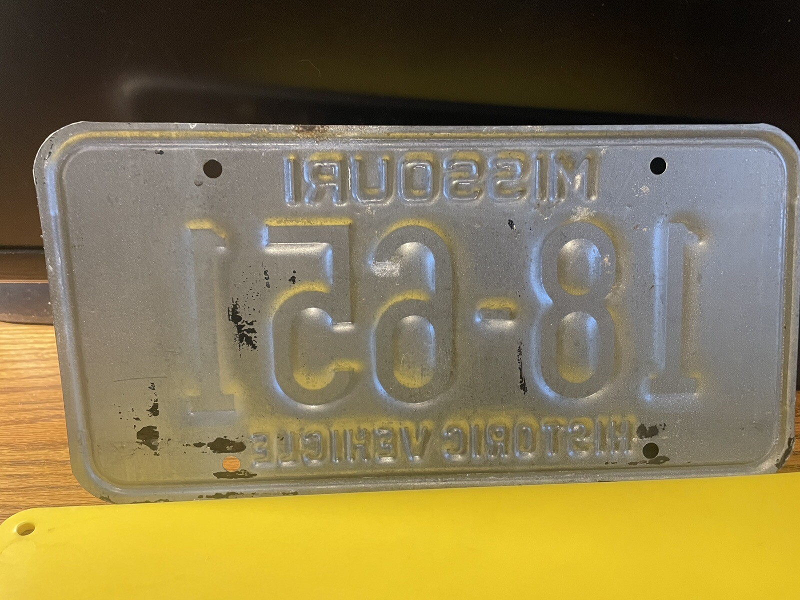 MISSOURI HISTORIC VEHICLE LICENSE PLATE USED MADE USA GOOD CLEAN