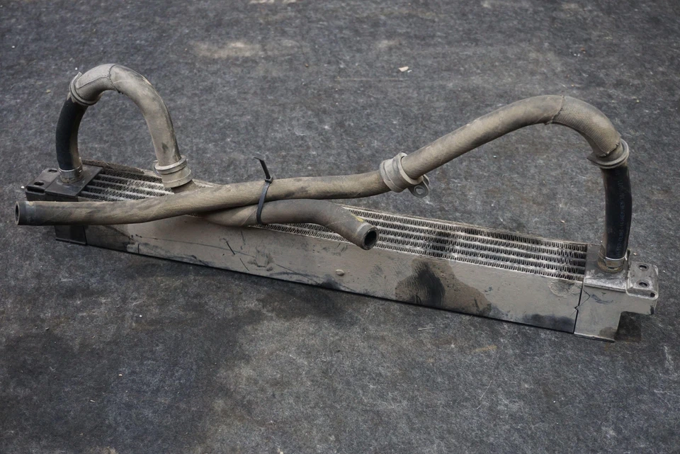 Радиатор масляного радиатора трансмиссии матричный 9g43-445396-aa Aston Martin Rapide 2011 - Изображение 4 из 4