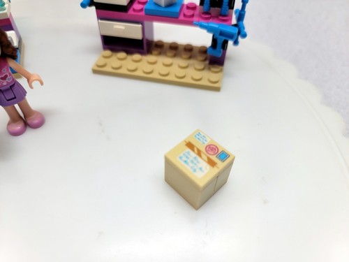 Lego 41307 - Olivia's Creative Lab - 2017 - 100% Build Complete - Picture 6 of 11
